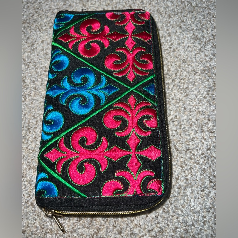Women’s clutch/wallet